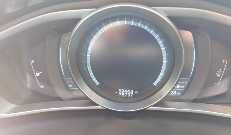 
								2015 VOLVO V40 D2 MOMENTUM full									